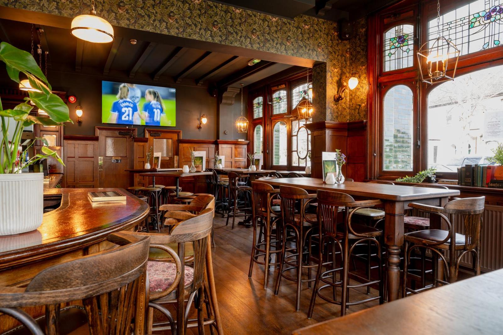 Public Bar