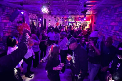 Club Vibes: Music Dj Karaoke (NEW.)