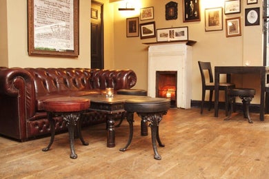 Magpie Bar