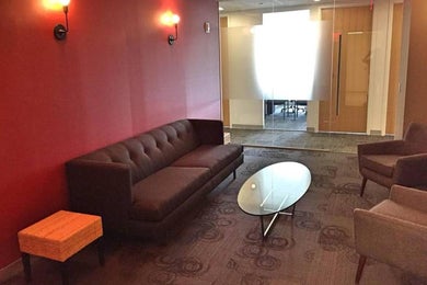 Cozy Meeting Room 20D