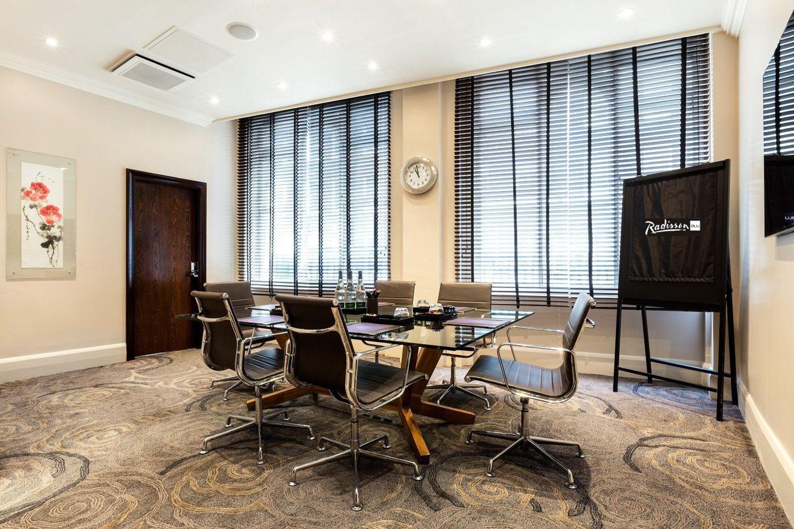 Private Room 8
