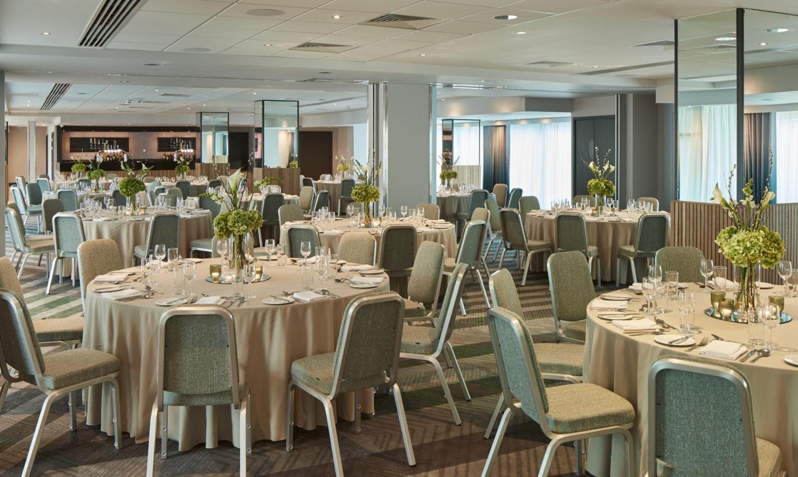 Piccadilly Suite