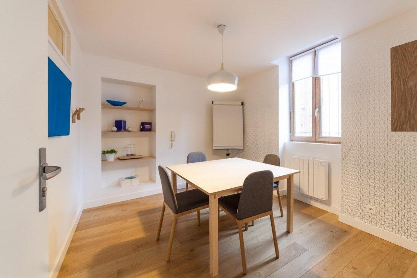 Bureau bleu