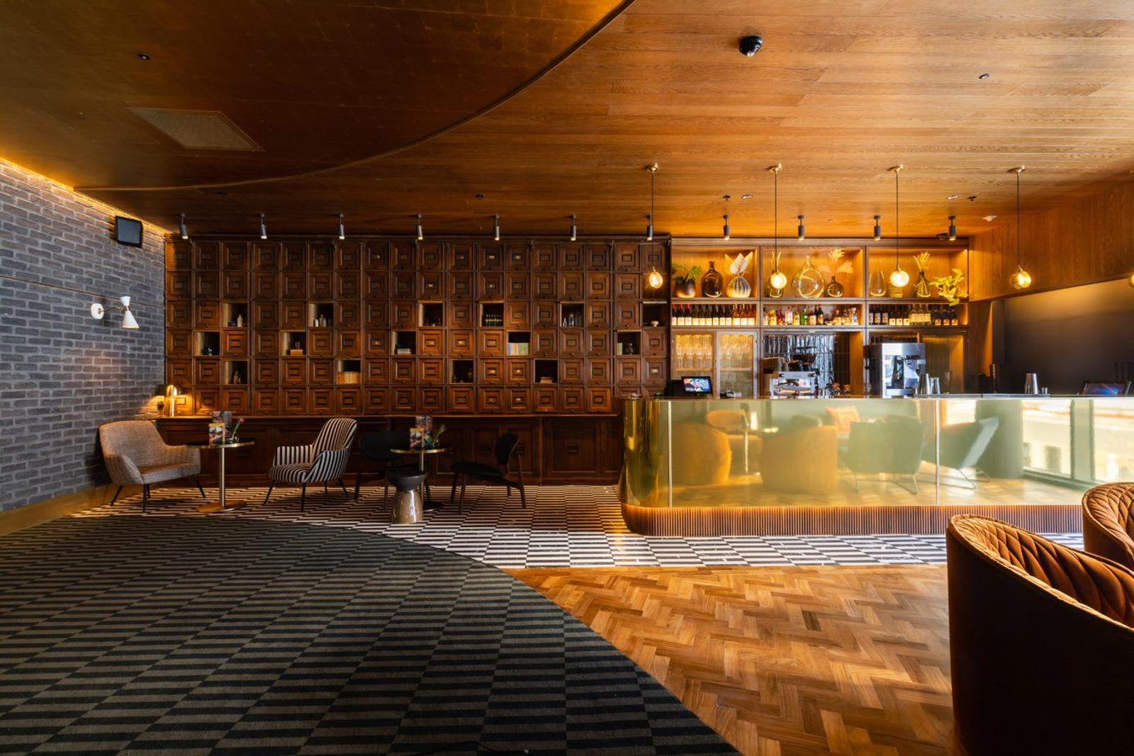 Private Bar