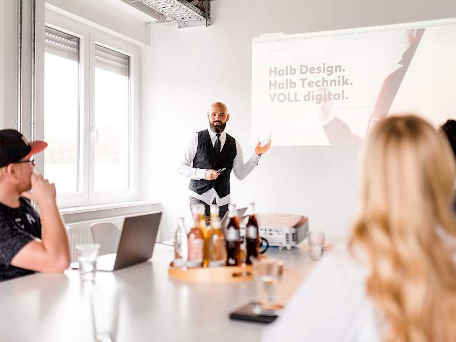 Kleiner Meetingraum