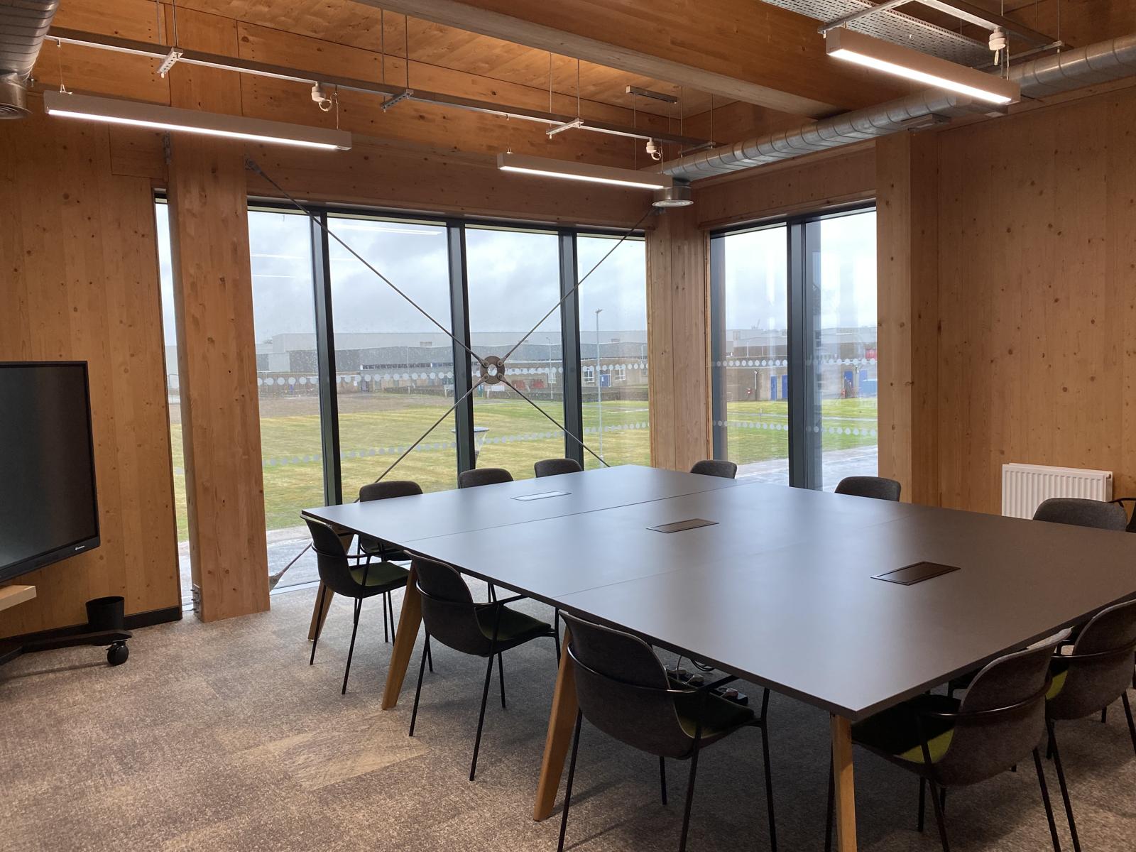 Pine Meeting Room