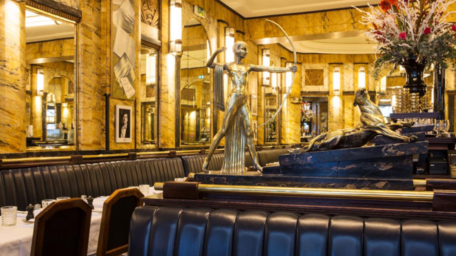 salle pour déjeuner d'affaires