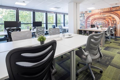 DeskLodge Beacon Tower