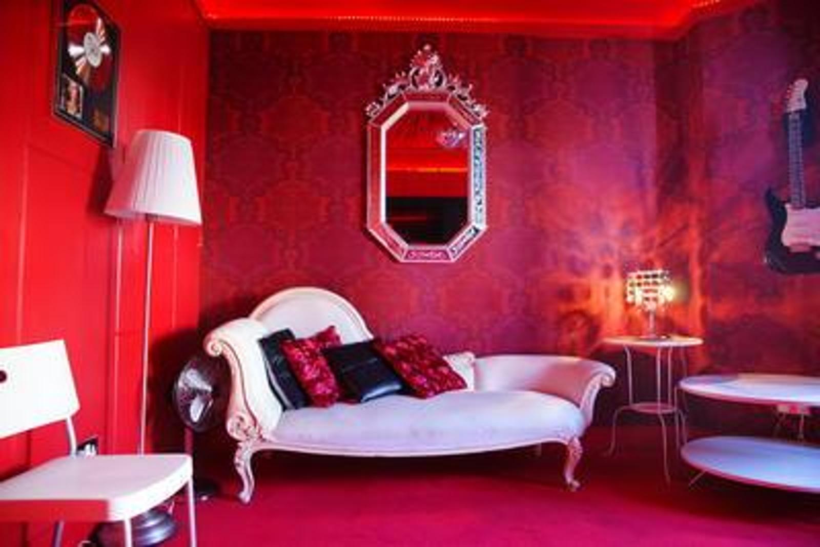 The Lounge