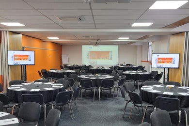 Adaptable Conference Space