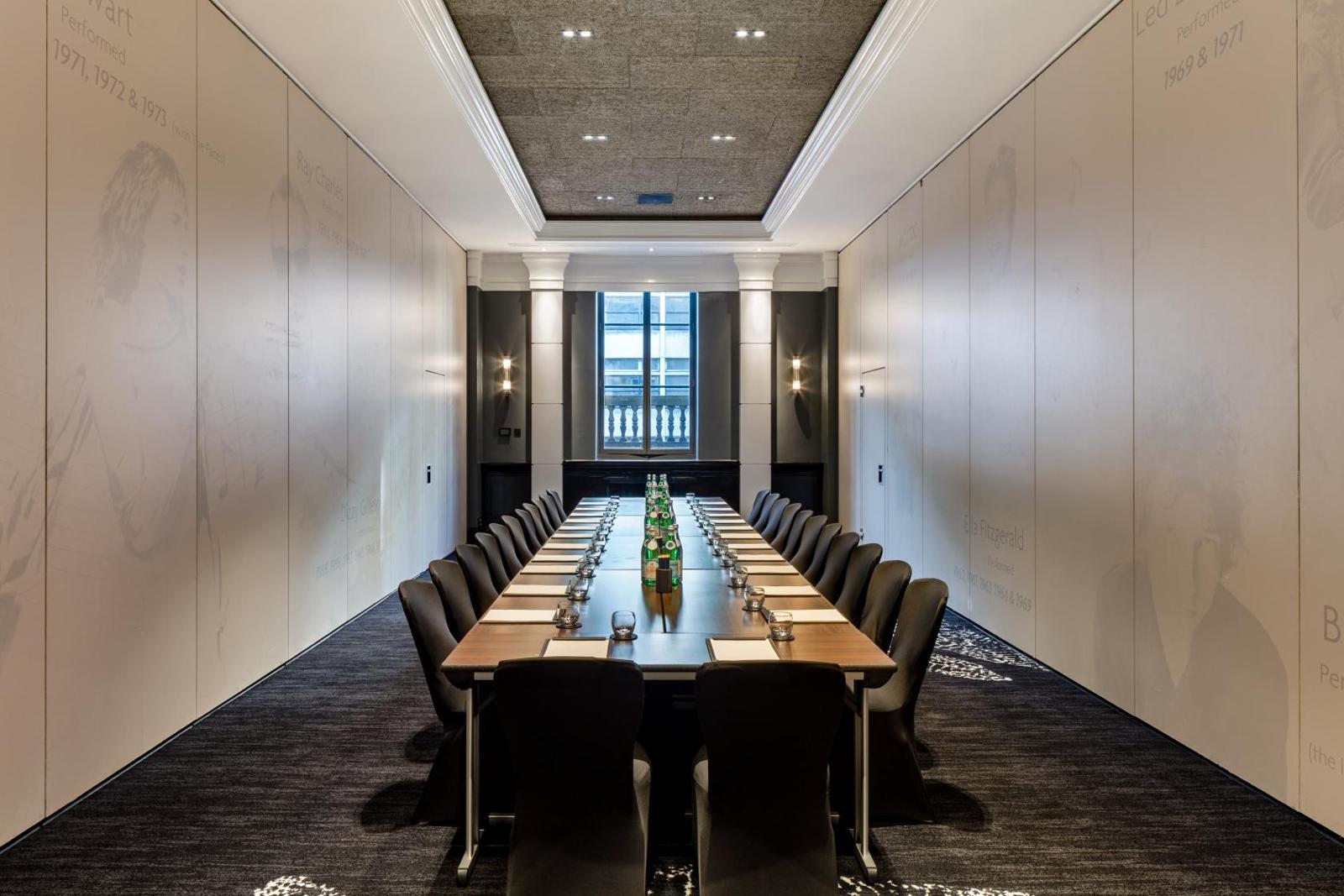 Private Room 10