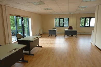 City Business Centre - Evelyn Court