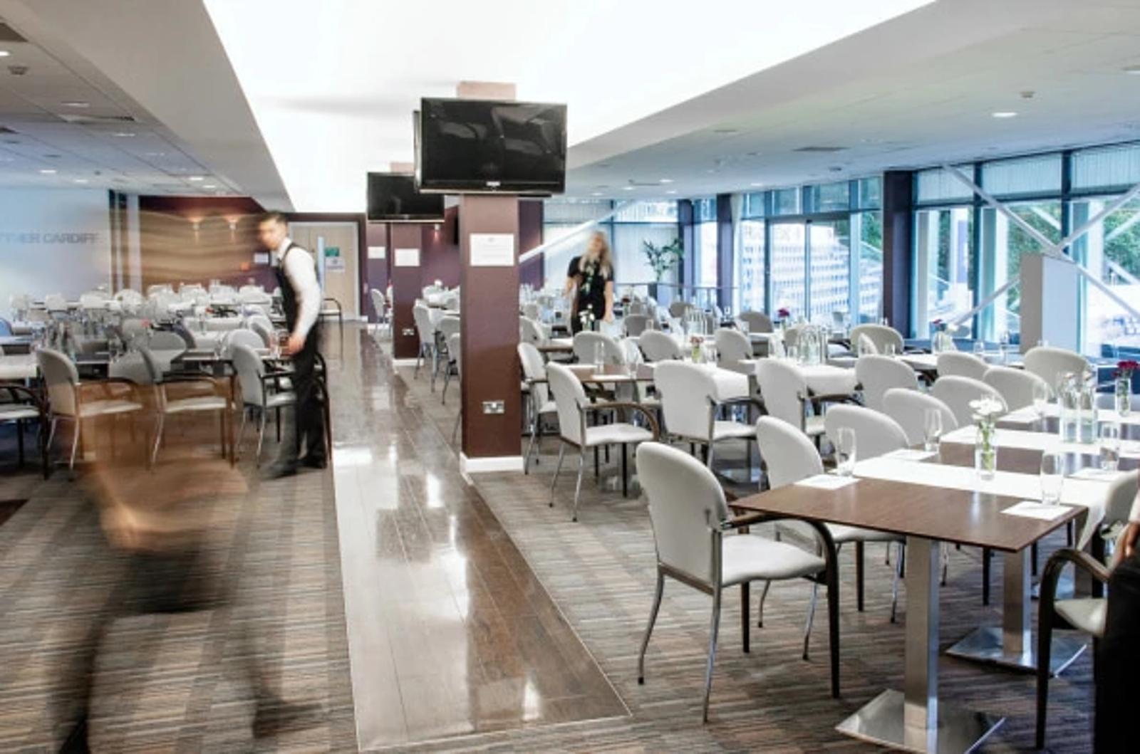 SYTNER BMW LOUNGE