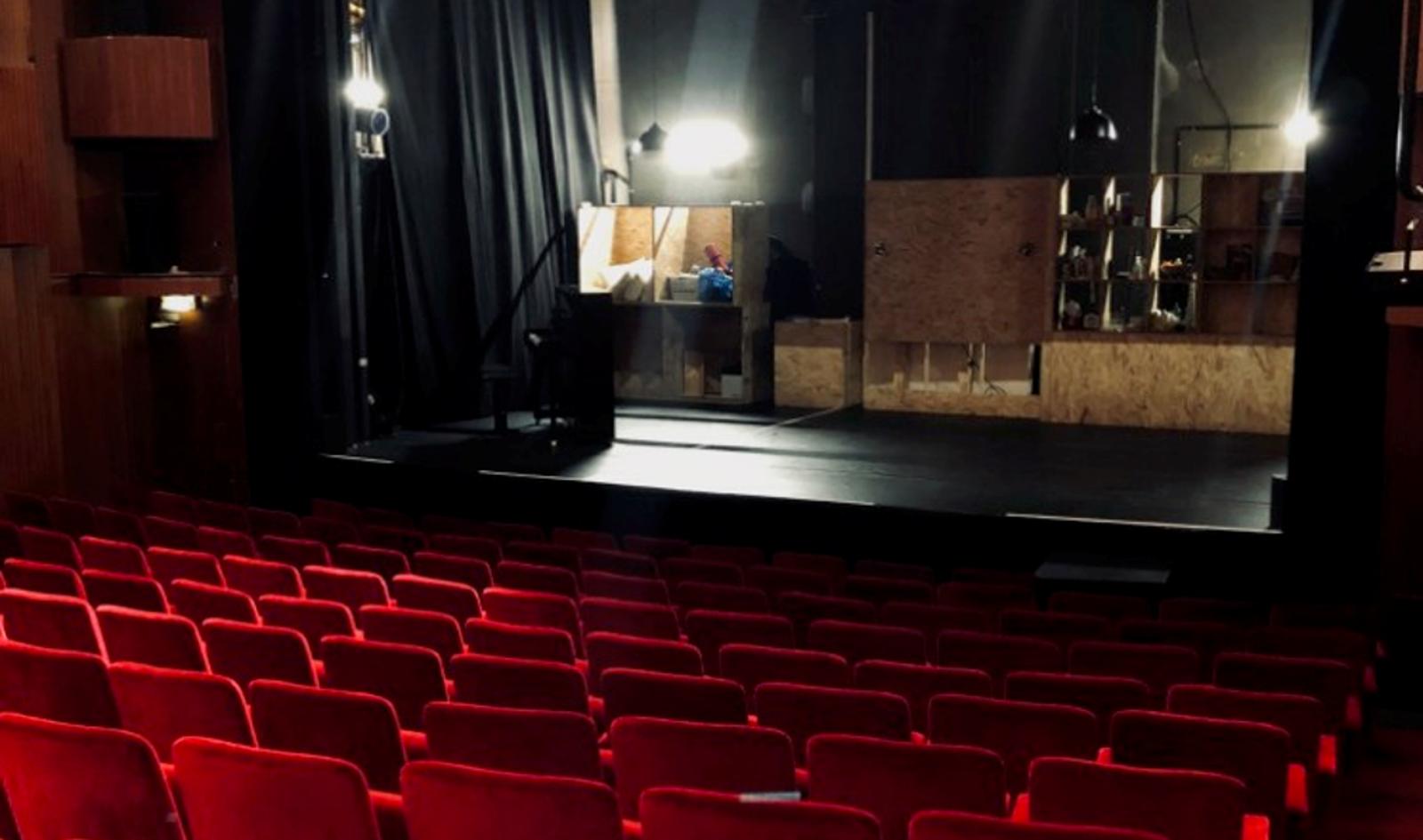 Théâtre intimiste