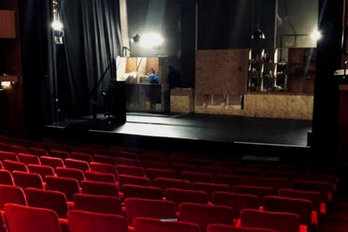 Théâtre intimiste