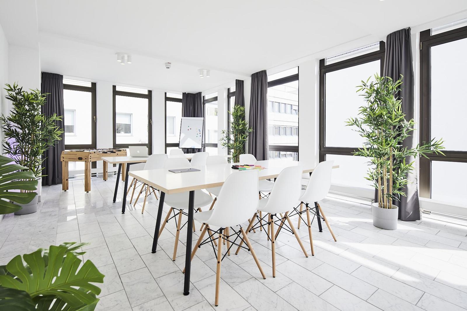 Penthouse Workspace