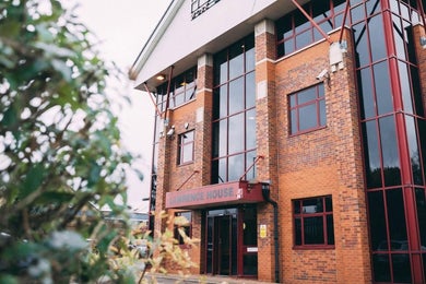 Lawrence House - Hub26