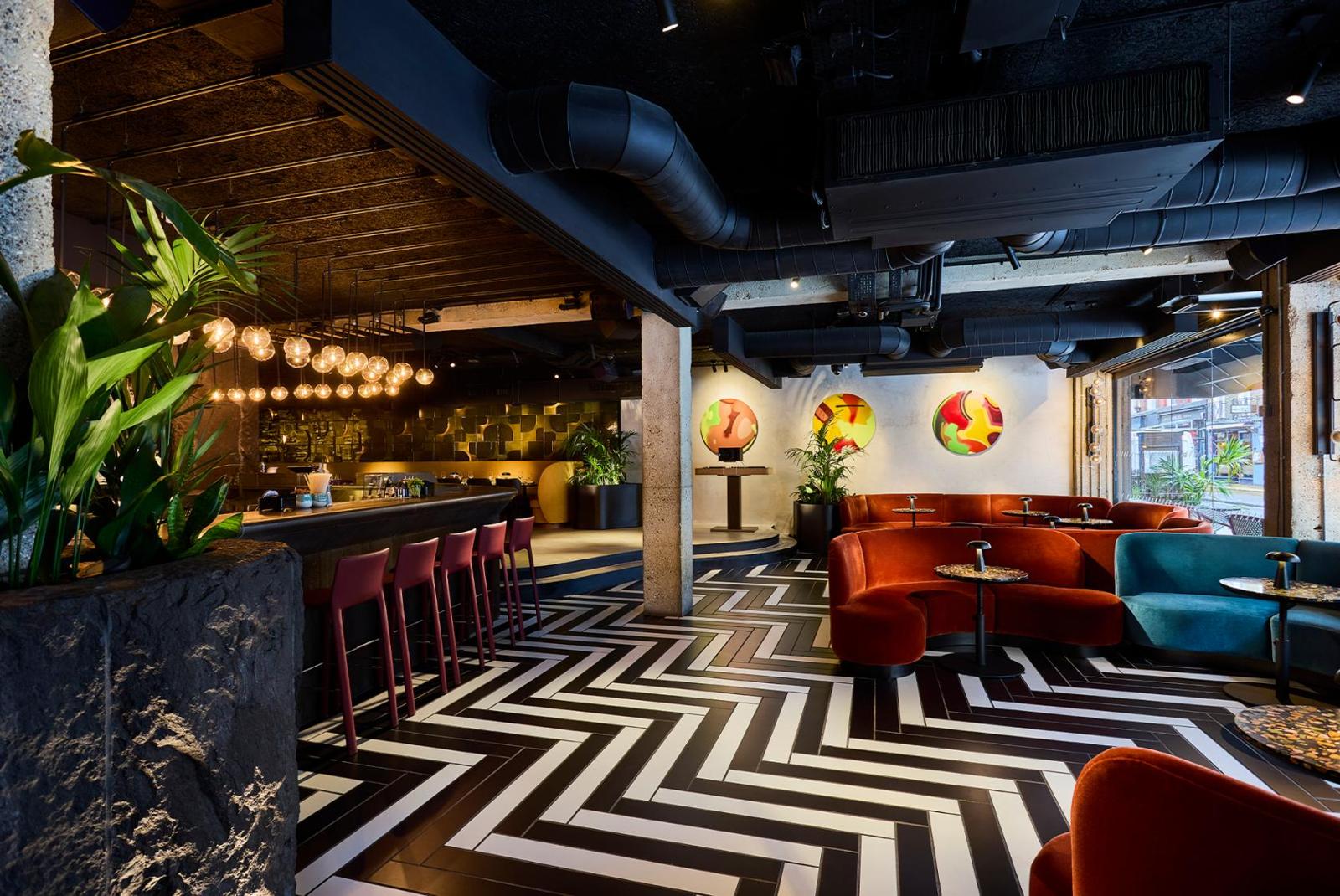 Bar & Lounge (New..)