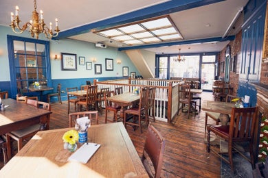 Upper Level with Terrace (NEW.)