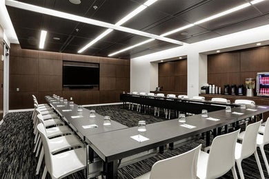 Long island city meeting room