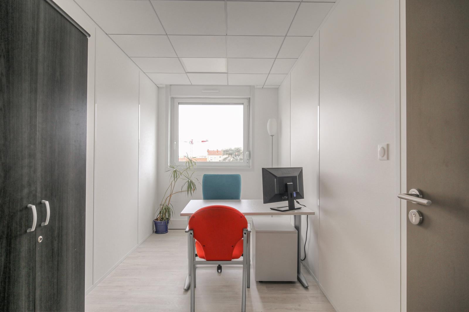 Bureau de réception / occasionnel / partagé / coworking