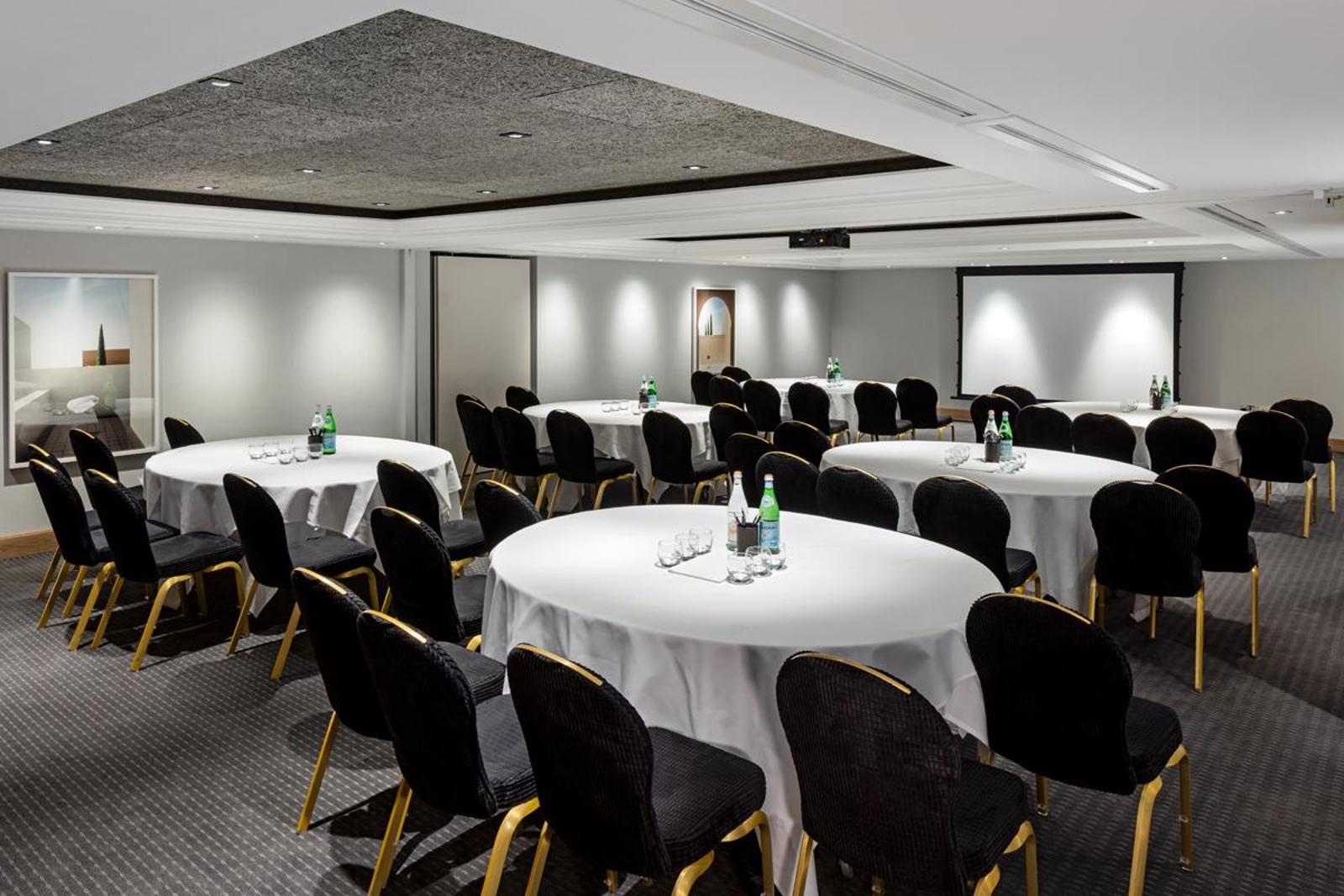 Private Room 15&16 (New..)