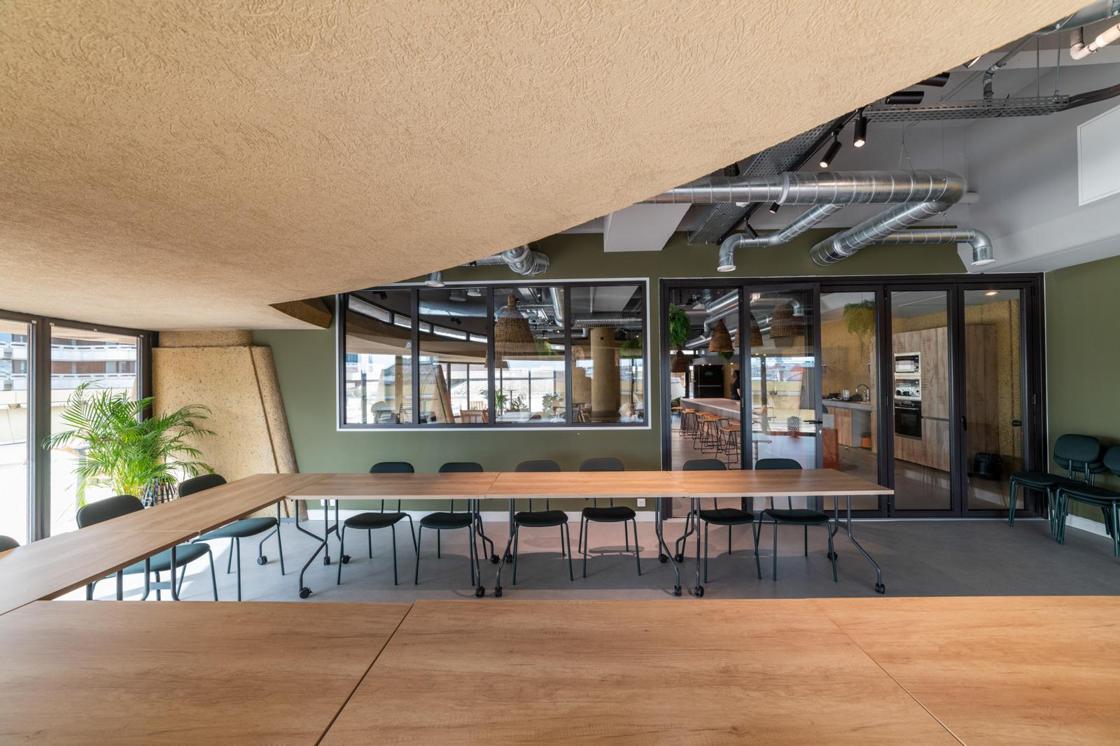 Salle de réunion - 20/30pers