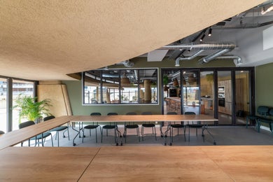 Salle de réunion - 20/30pers