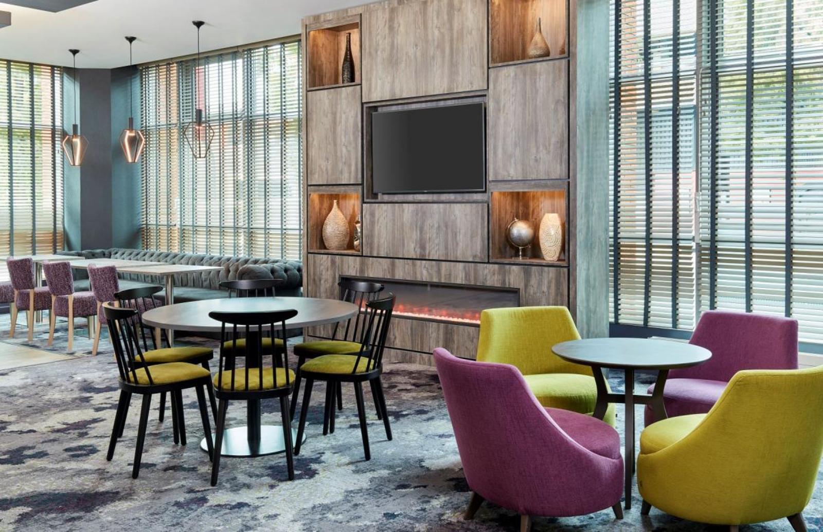Suite 2