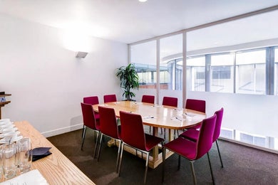 The Peter Benenson Room (New..)