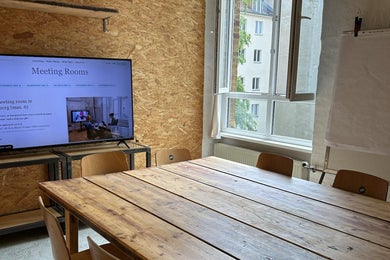 "Wood" Meeting Room