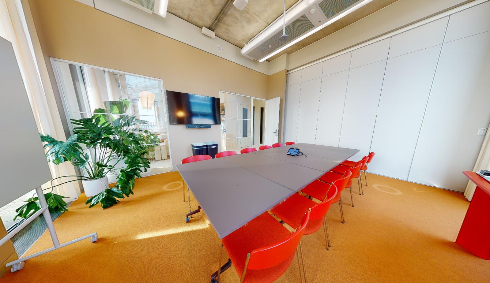 Meeting room 17 ( 2nd Floor )