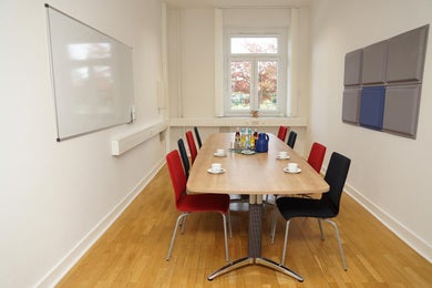 Haus 5, Besprechungsraum 0.04