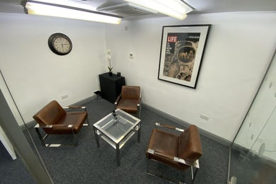 Casual Meeting Room 1