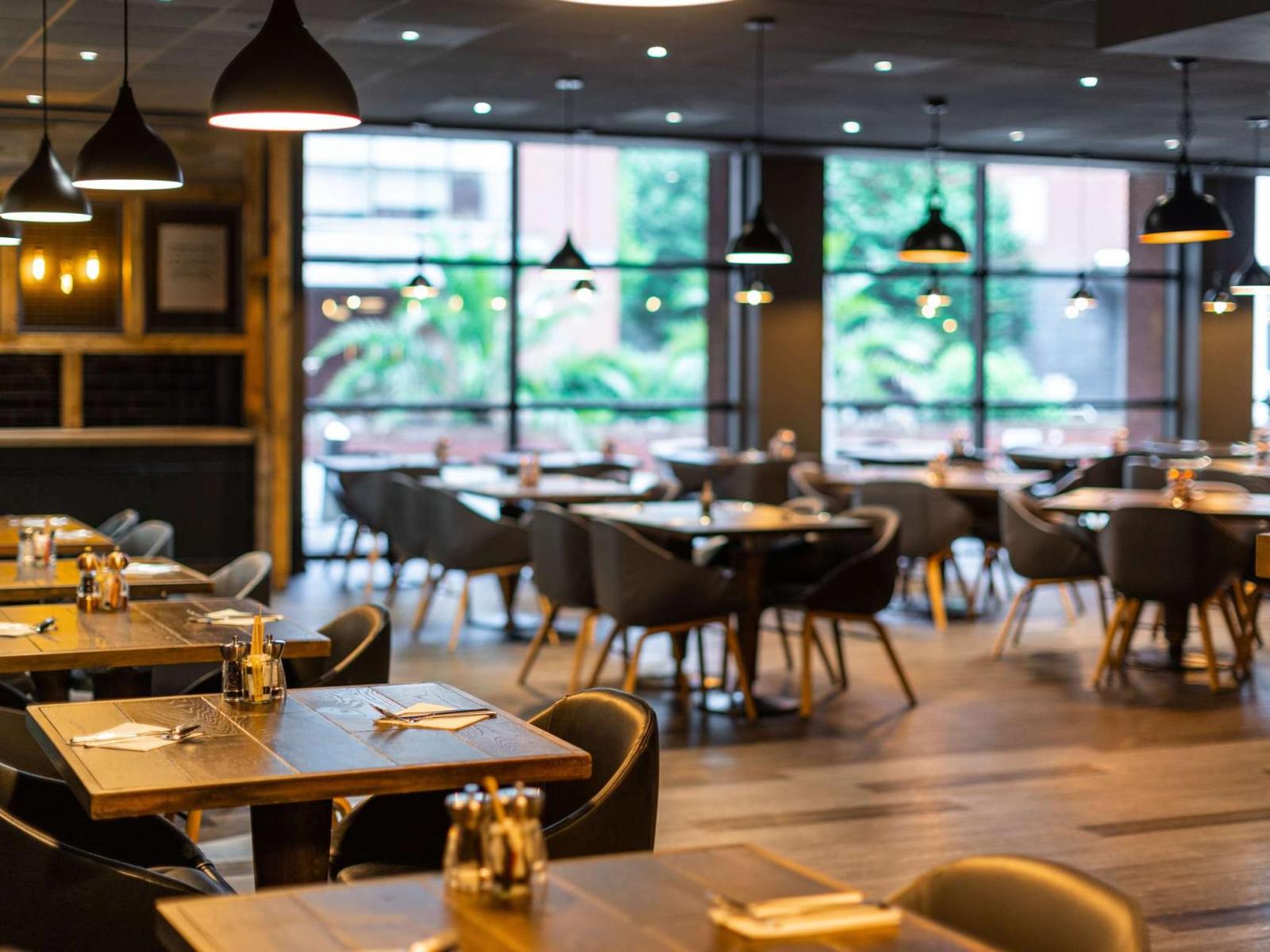 Restaurant (New..)