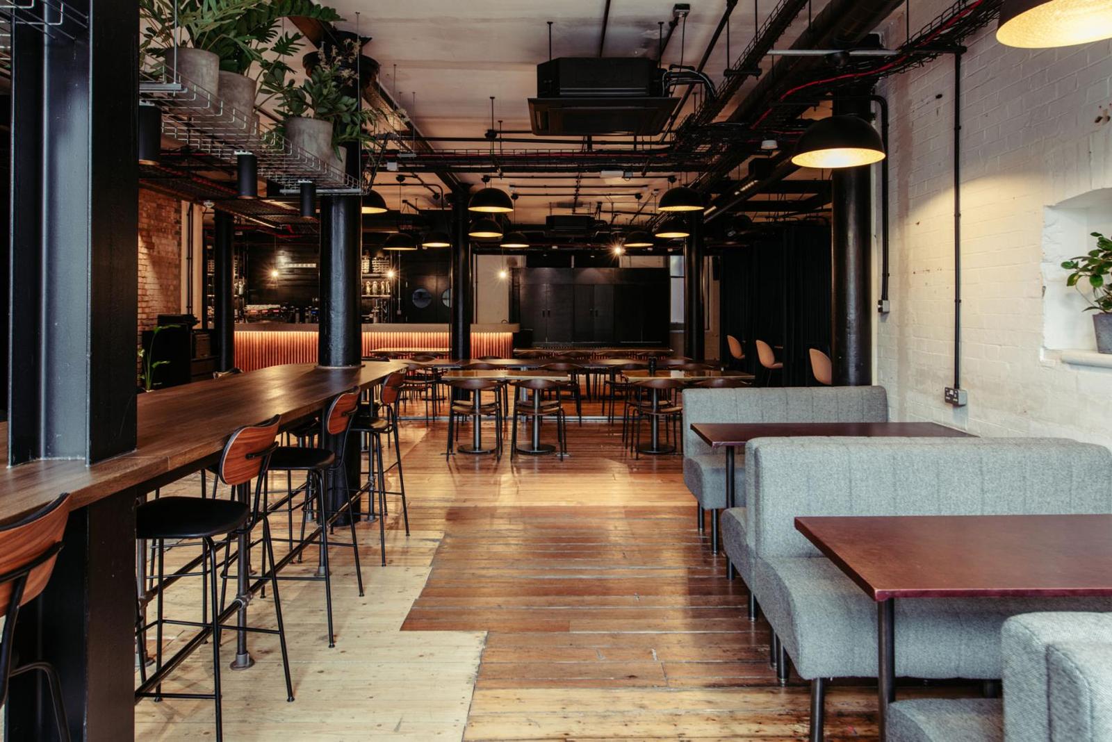 The Lounge (New..)