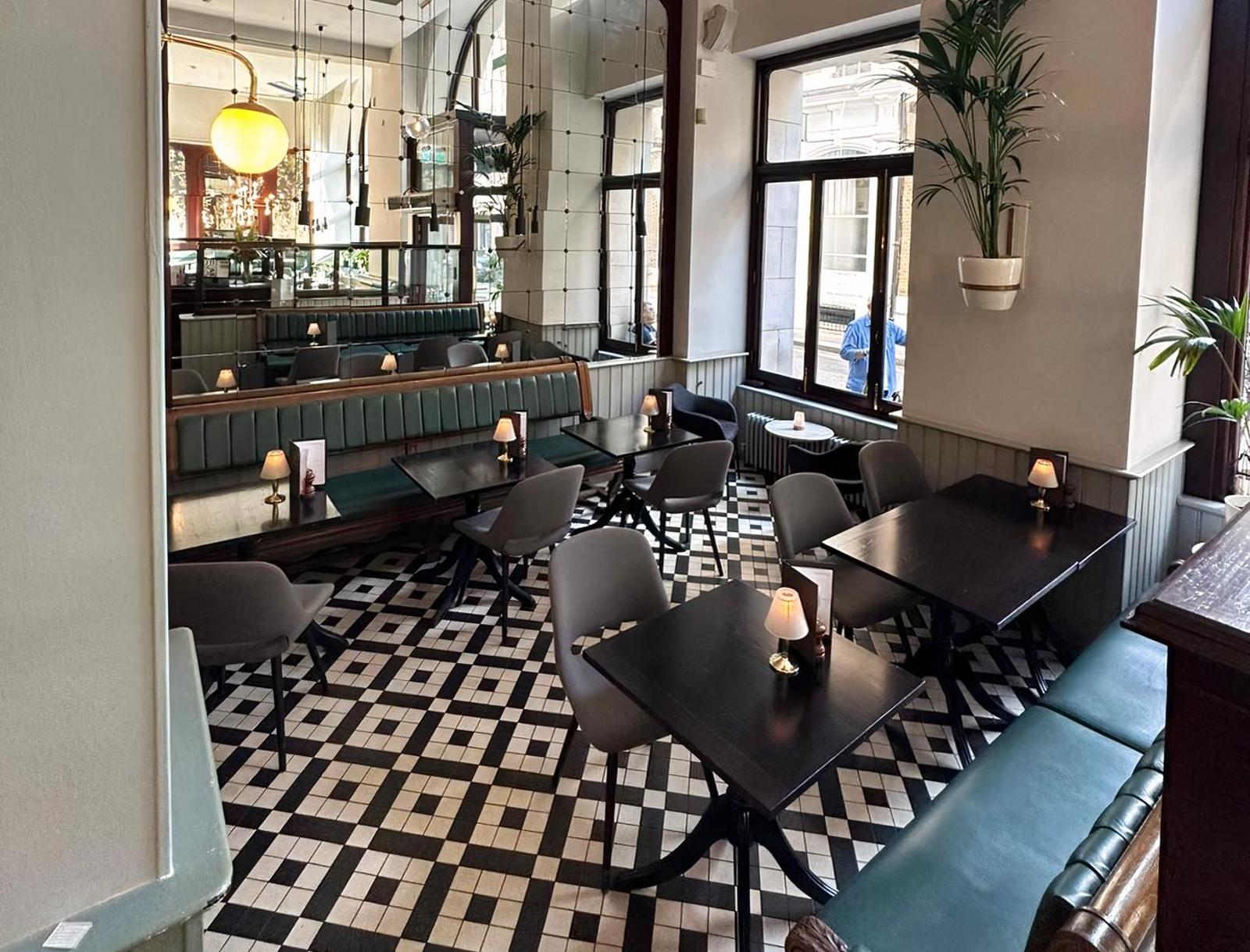 Bar Area 1