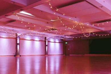 The Biscuit Room (New..)