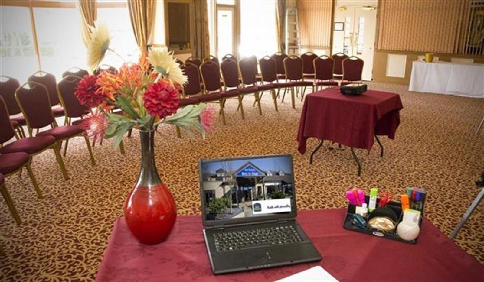 Monet Meeting Room