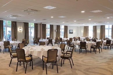 Kenilworth-Warwick Suite (New..)