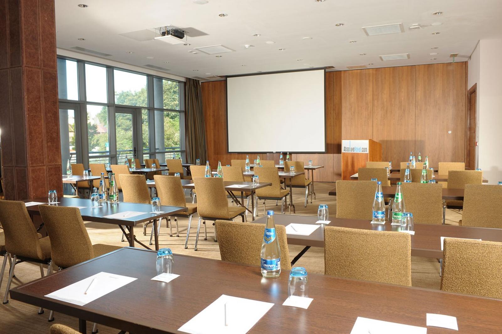 Abbey Suite 3