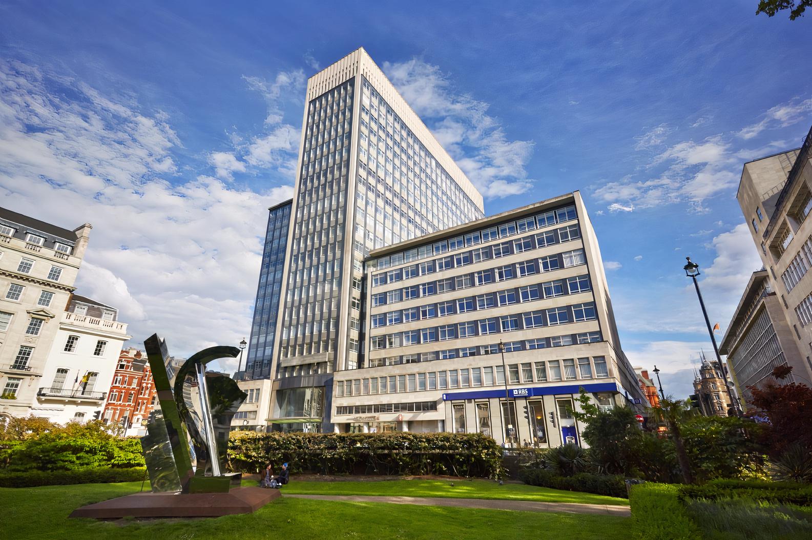 Landmark: Cavendish Square
