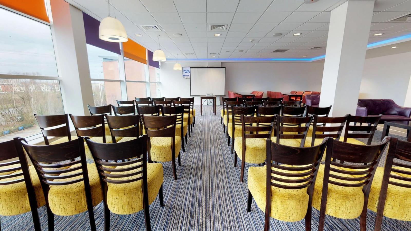 Premier Lounge (New..)