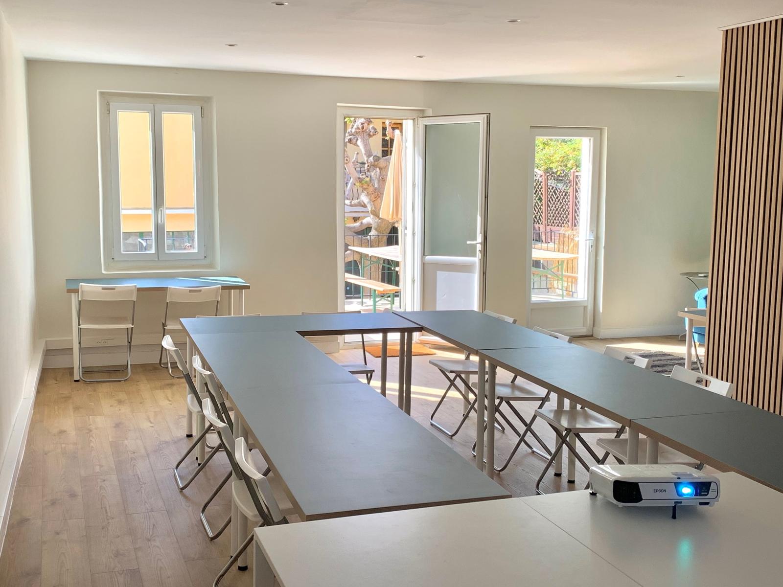 Salle de réunion/formation atypique - Terrasse - cuisine équipée - 30 personnes