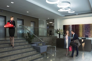 Serviced office next to Bank station