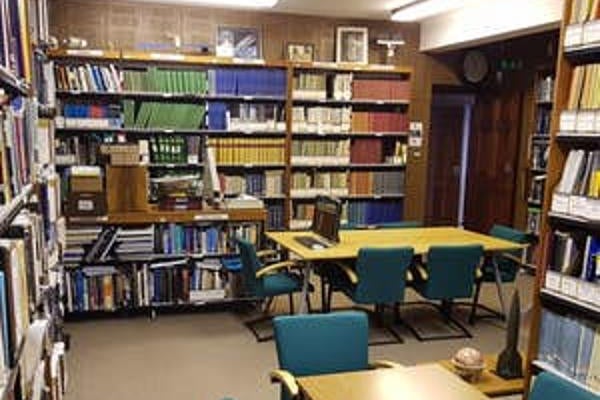 L.J. Carter Library