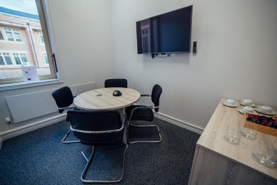 Flanders Meeting Room