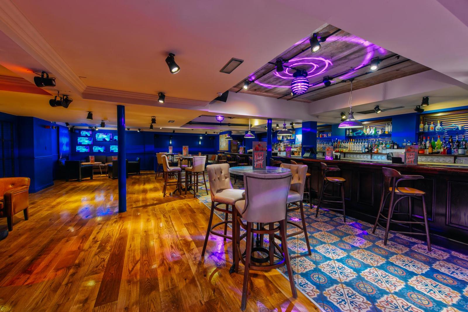 Stoli Lounge
