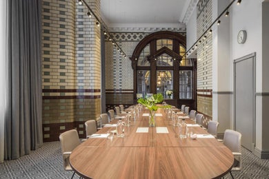 Busines Centre-Clocktower Rms (New..)