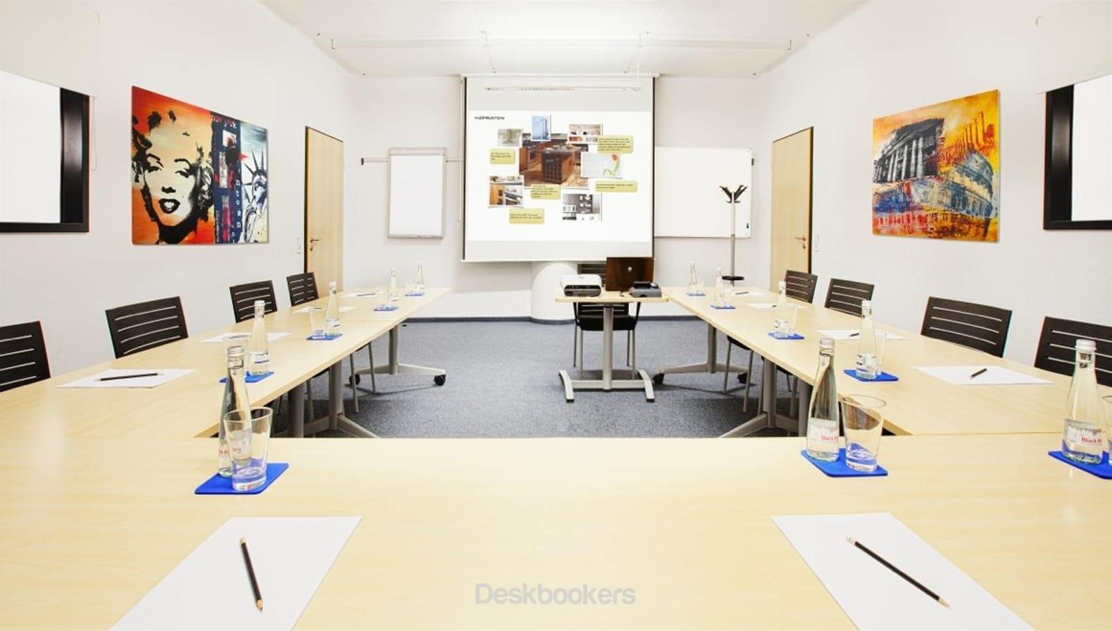 Besprechungsraum bis 18 Personen